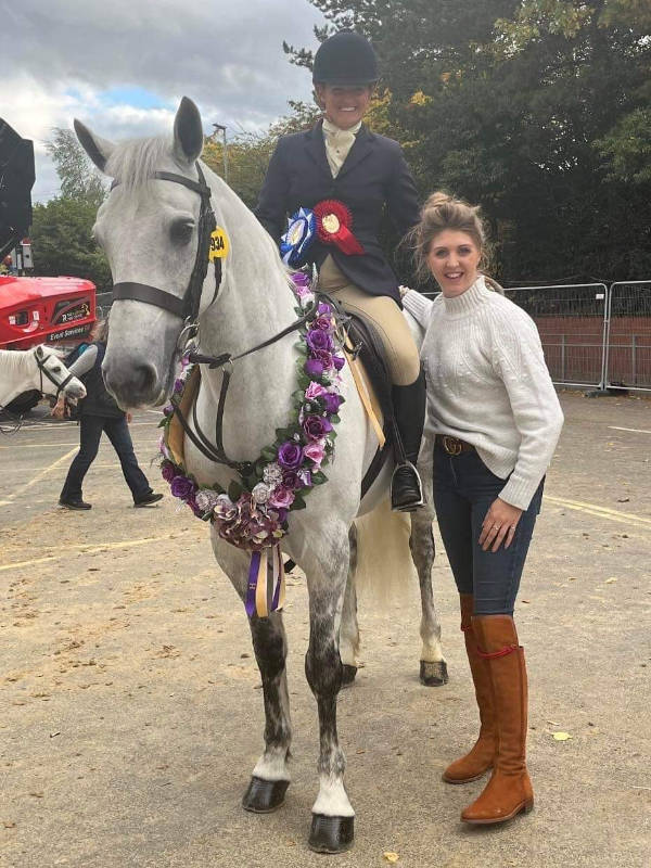 Flower Craft florist event flowers horses barrow in furness cumbria